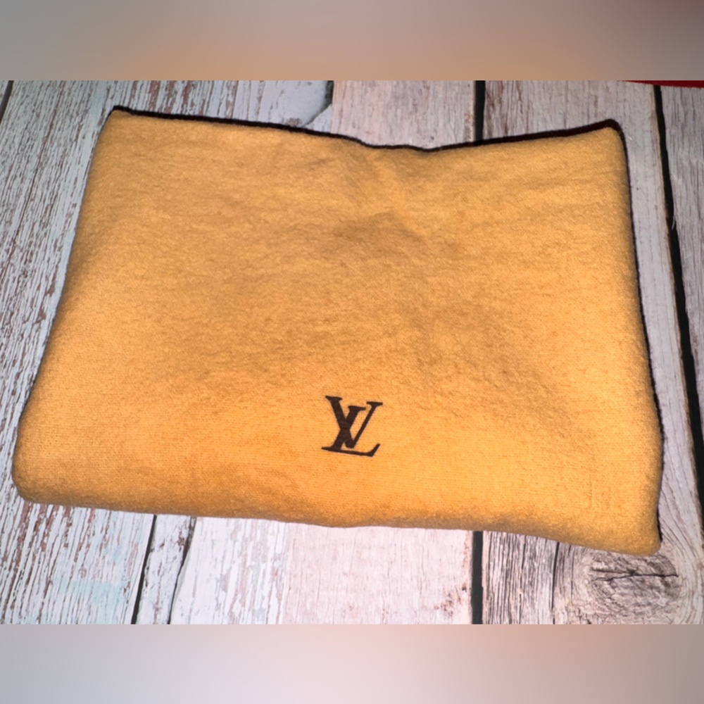 Louis Vuitton (authentic) dust-bag with Monogram 12.5” x 17” fits a large bag